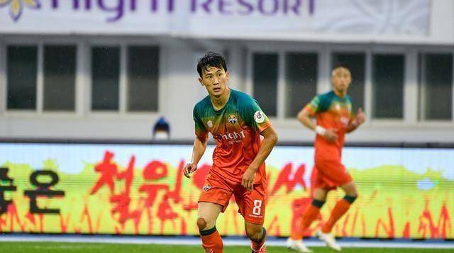 巴黎埃菲尔铁塔、梵蒂冈圣彼得大教堂、悉尼歌剧院以及柏林、墨西哥城等地的标志性建筑附 大卫·柯南伯格：这个世界不需要我的下一部电影 2025-04-18 近日，正在宣传新作《裹尸布》的导演大卫·柯南伯格在接受采访时，谈到了他未来的新片计划。