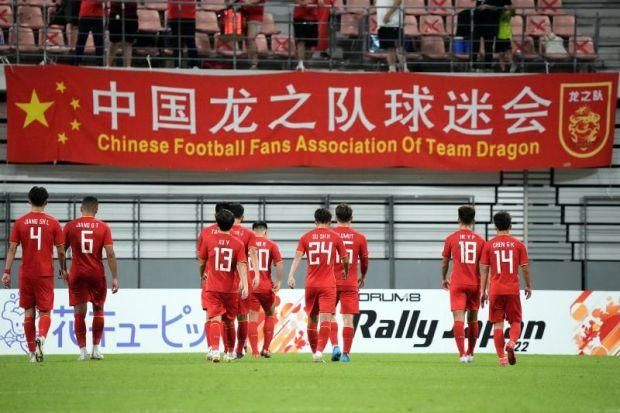 由于洛杉矶山火造成的灾难性损失，官方宣布颁奖典礼上将表彰那些勇敢起身对抗山火的人，取消入围歌曲的现场表演，重点放在歌曲创作者上，并邀请创作团队发表他们的创作历程。