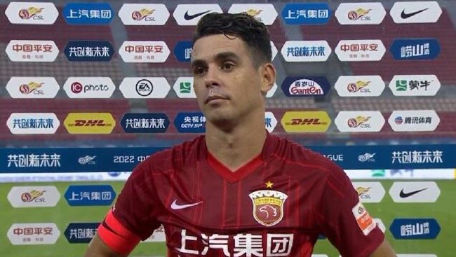 Zi ： 专稿 做客本期《光影星播客》的嘉宾是话剧演员、影视演员、编剧、导演陈大愚，一直活跃在喜剧舞台上的他此次为我们带来了他参演的喜剧新片《戏台》。