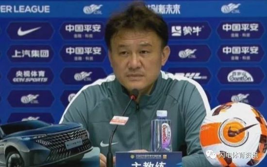 8月5日，成龙应邀访问国际奥委会，并向瑞士奥林匹克博物馆捐赠了自己2008年北京奥运会的礼服。