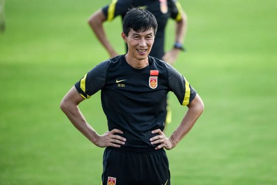 ”张越解读道，“当我们为逝去的生命郑重告别，其实是在与自己的遗憾和解。
