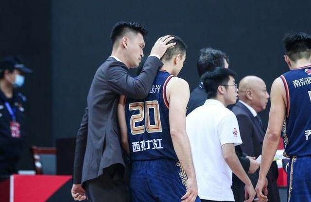 对话程小东：肖战给我感觉很意外，幸亏找了他 2019-09-17 和程小东导演的对话是在上映前。