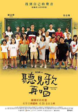 》首次在大 柳岩穿深V蕾丝白裙秀“胸器” 牵骆驼游走沙漠 2015-07-31 7月30日，柳岩在微博晒出一组牵着骆驼游走于沙漠之间的美照。