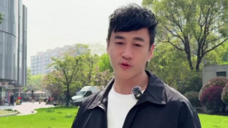 欧阳娜娜热情挥手，林允着黑裙显冷艳。